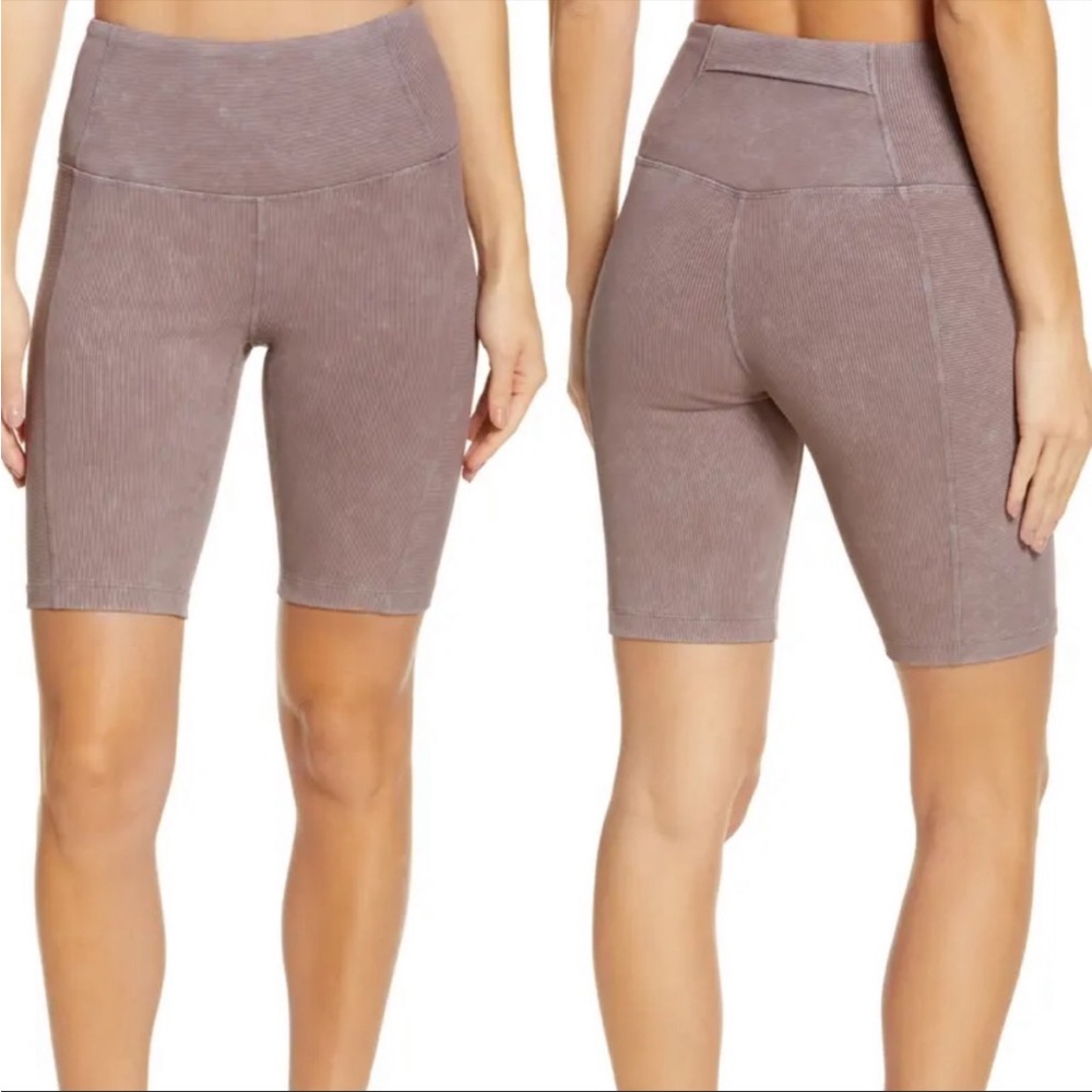 [NWT] Zella Snow Wash Rib Bike High Waist Shorts